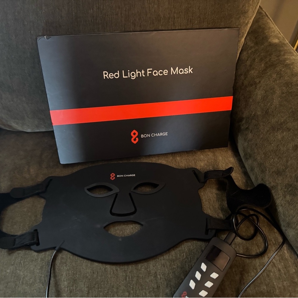 Boncharge Red Light Face Mask